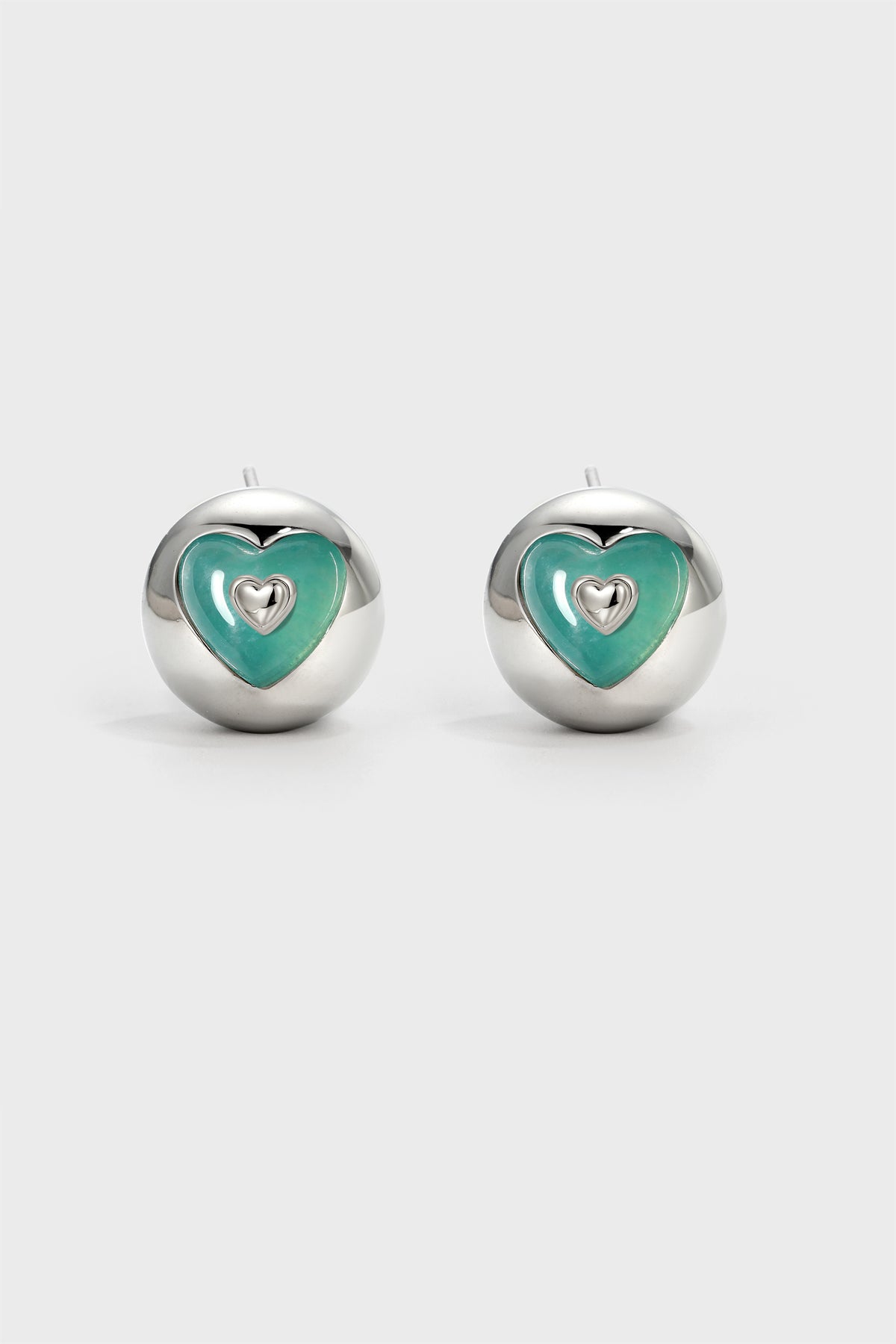 Pendientes Nocturne Heart Gruesos con Tachuelas
