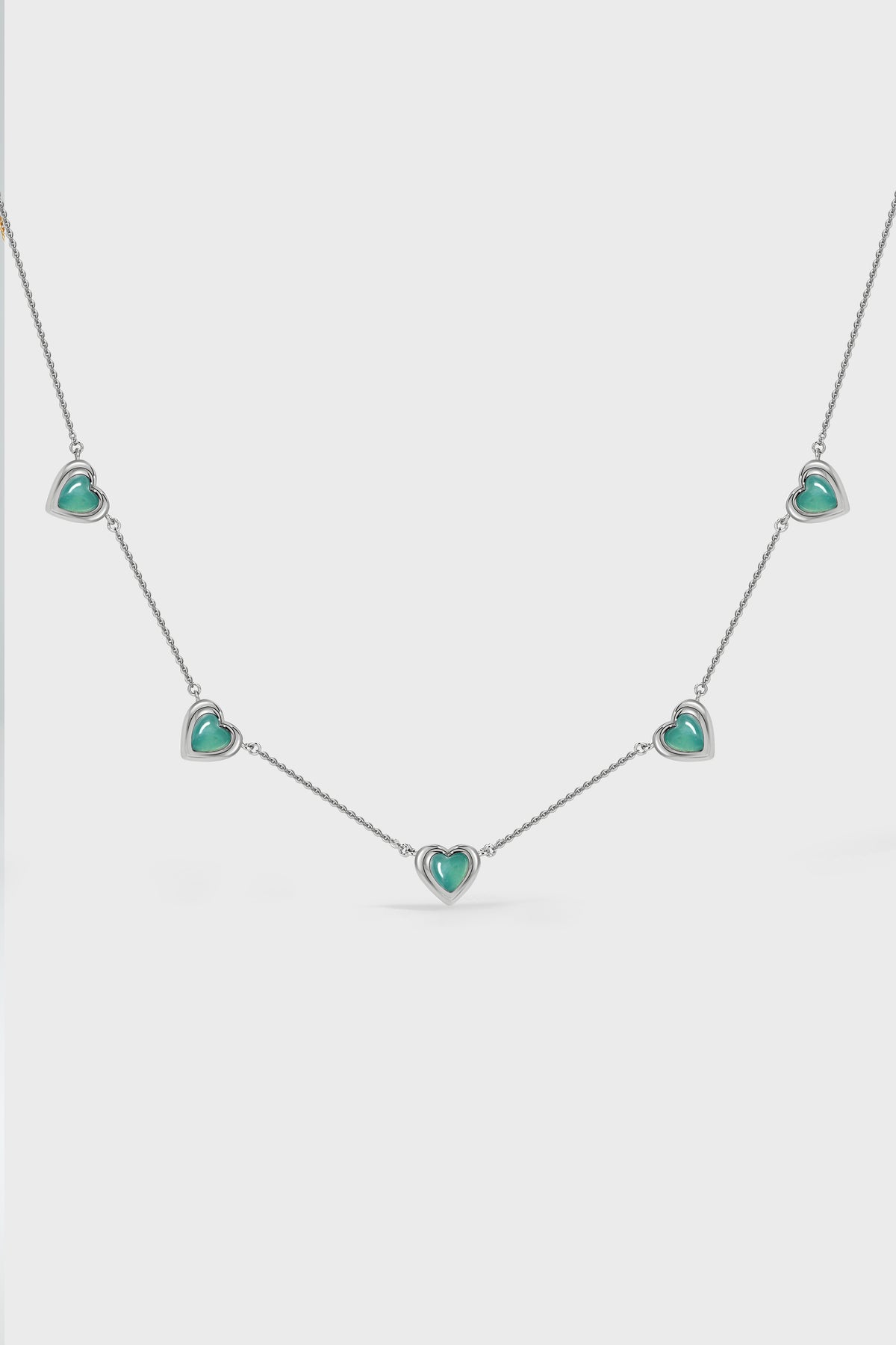 Collar con dije Estación Corazón Nocturno