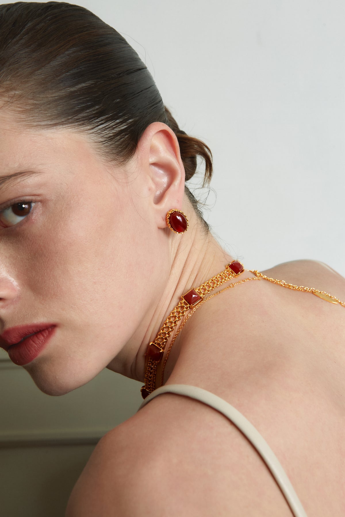 Oval Red Agate Woven Earrings - booneealus